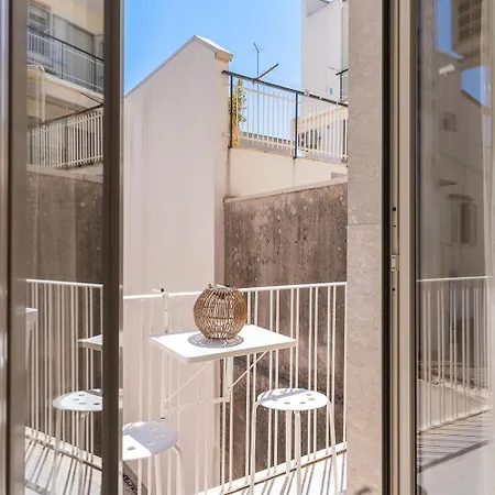 Ierone With Balcony By Wonderful Italy * Syracuse